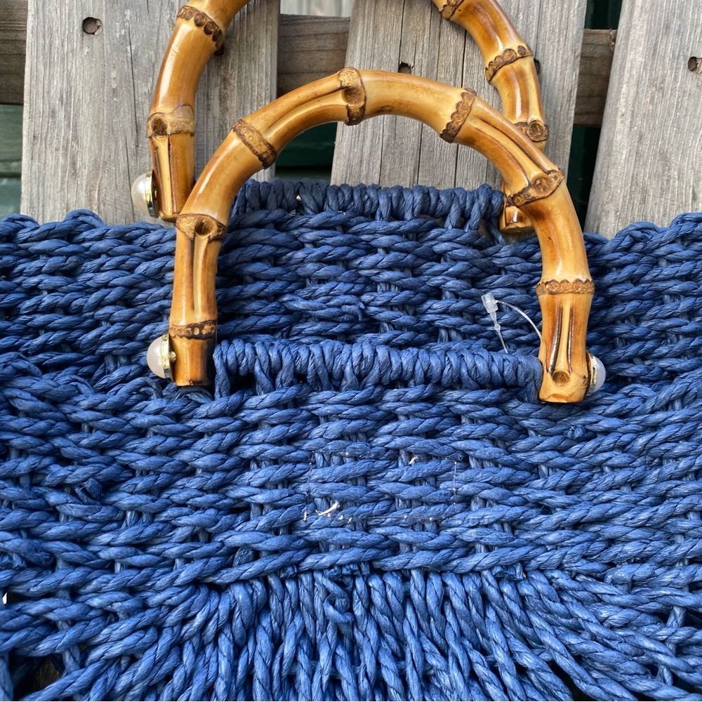 BTB Los Angeles Straw Blue Woven Tote Bag with Bamboo Handles - Picture 4 of 13